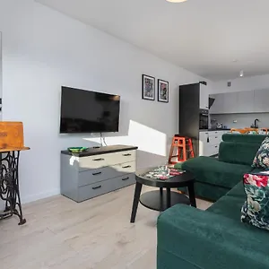 Retro Apartament Cztery Pory Roku By Renters , Kołobrzeg Polska